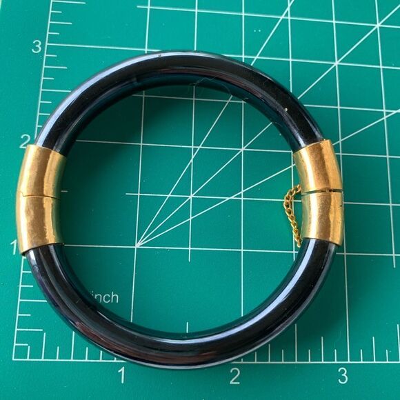 Vintage hematite bangle bracelet with gold clasp and chain - Picture 7 of 7